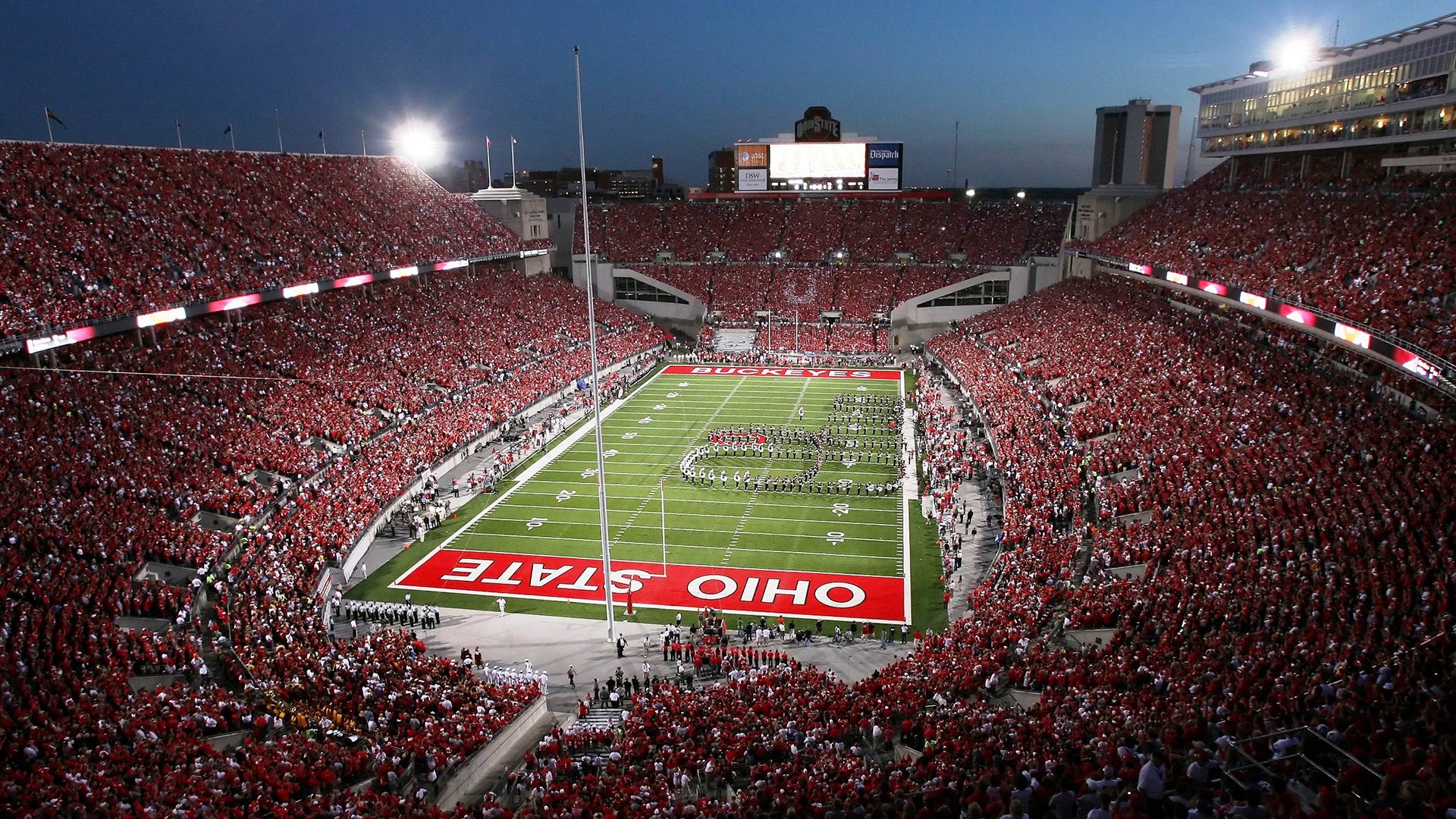 列维治下热刺终破心魔，决策风格再引英伦足坛热议