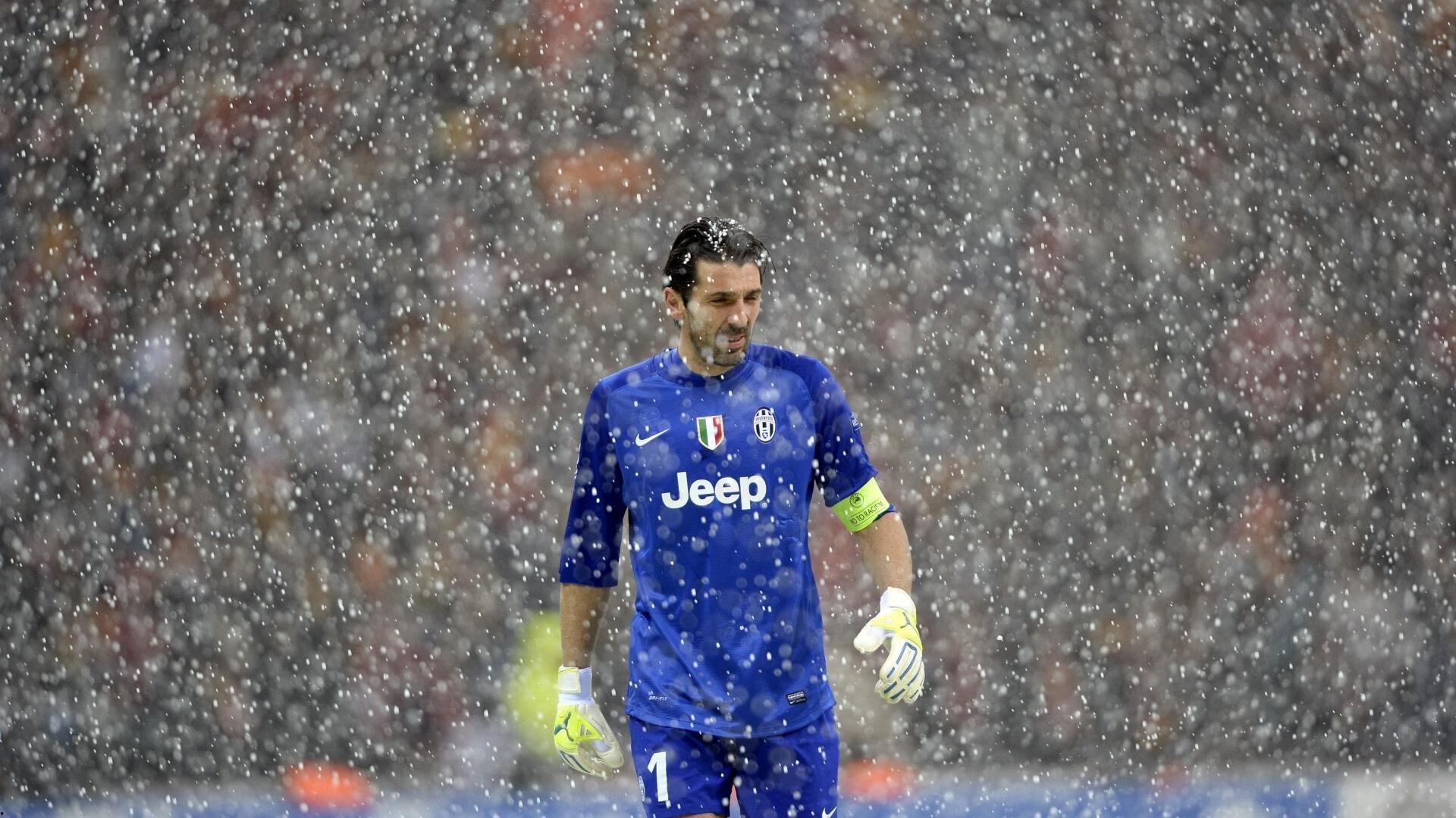 吉达国民总监公开辟谣，伊万-托尼冬窗留队，转会传闻纯属空穴来风